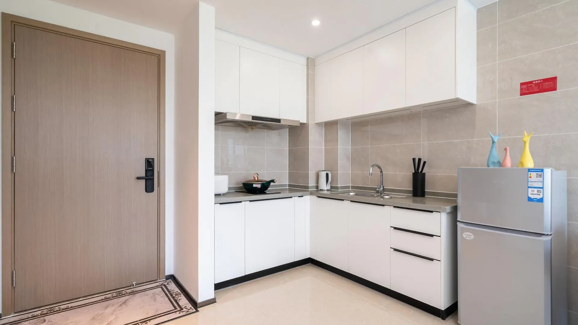 Sanya Bay Liangting Coconut Dream Corridor Phoenix Airport Store Apartment